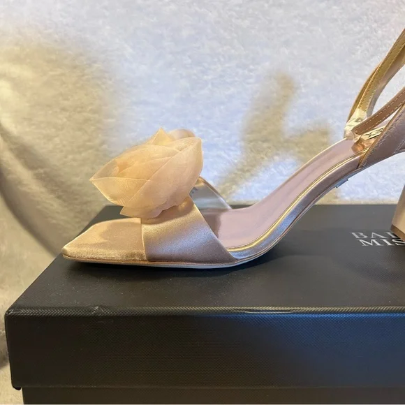 BADGLEY MISCHKA Carli Satin Tulle Rose Ankle-Strap Sandals in Blush Nude Sz 10 - Picture 12 of 15